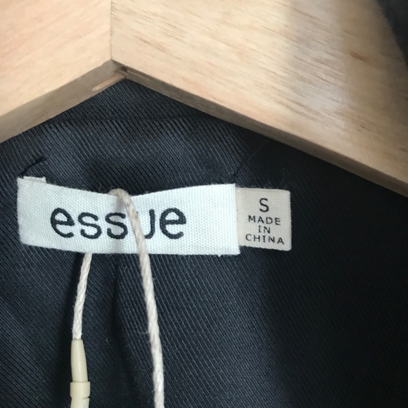 ESSUE Women’s Jacket Black belted Size Small NWT - Picture 6 of 12